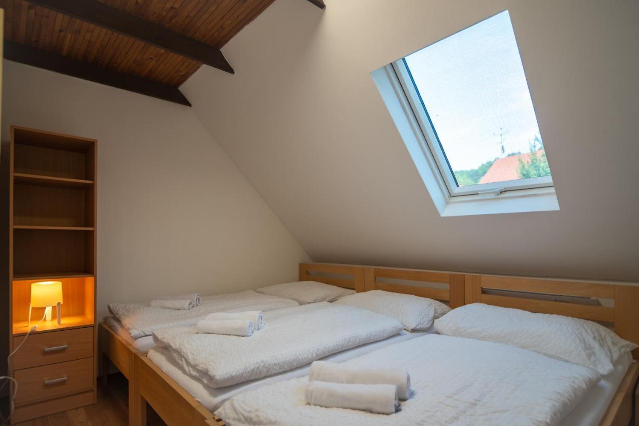 Mikulov - Inn - Hotel S Vinnym Sklepem Venuse Ngoại thất bức ảnh